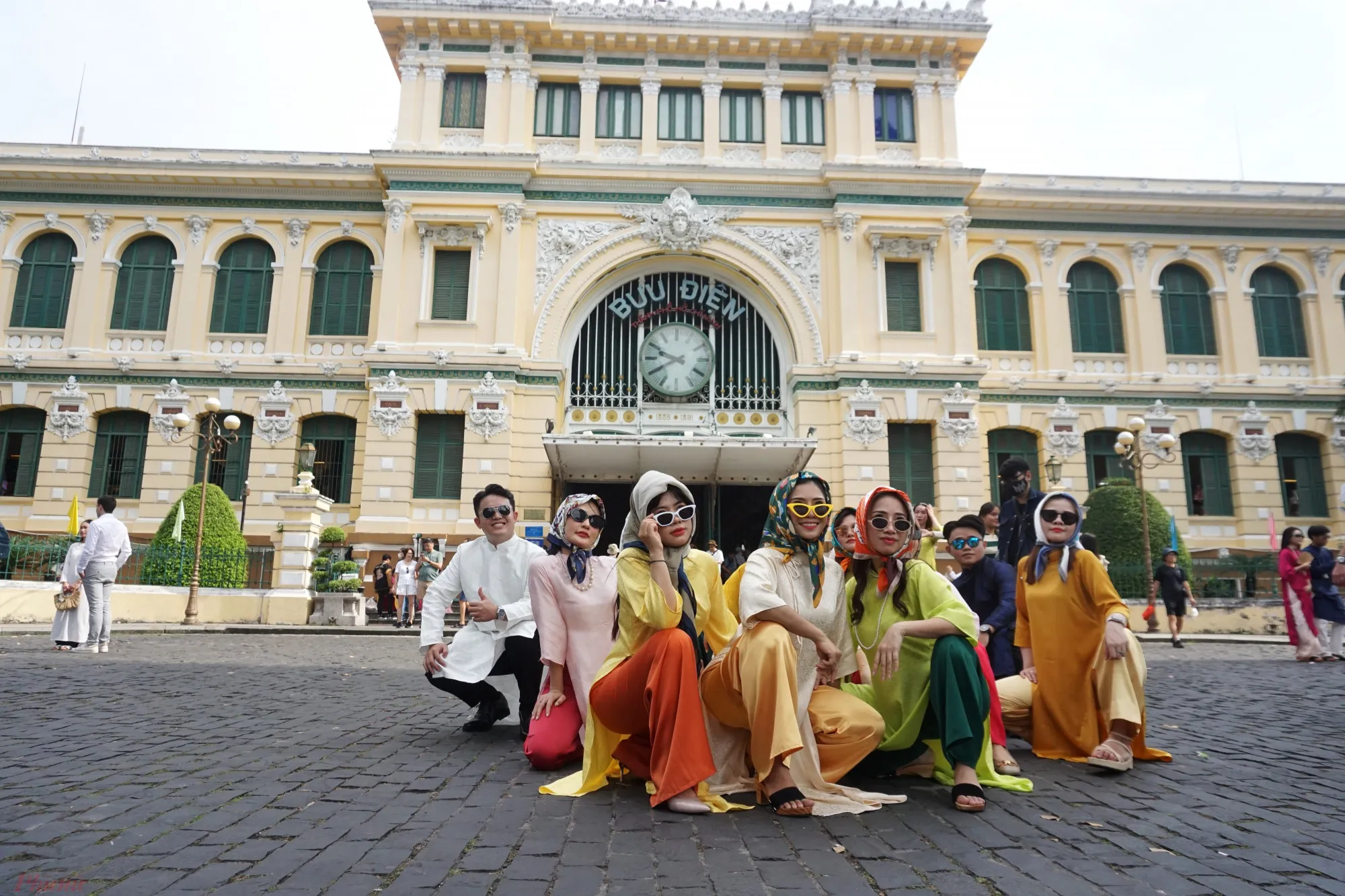 Bưu điện thành phố trở thành địa điểm check-in hot cho giới trẻ